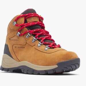 Columbia Women’s Waterproof Hiking Boot - size 7